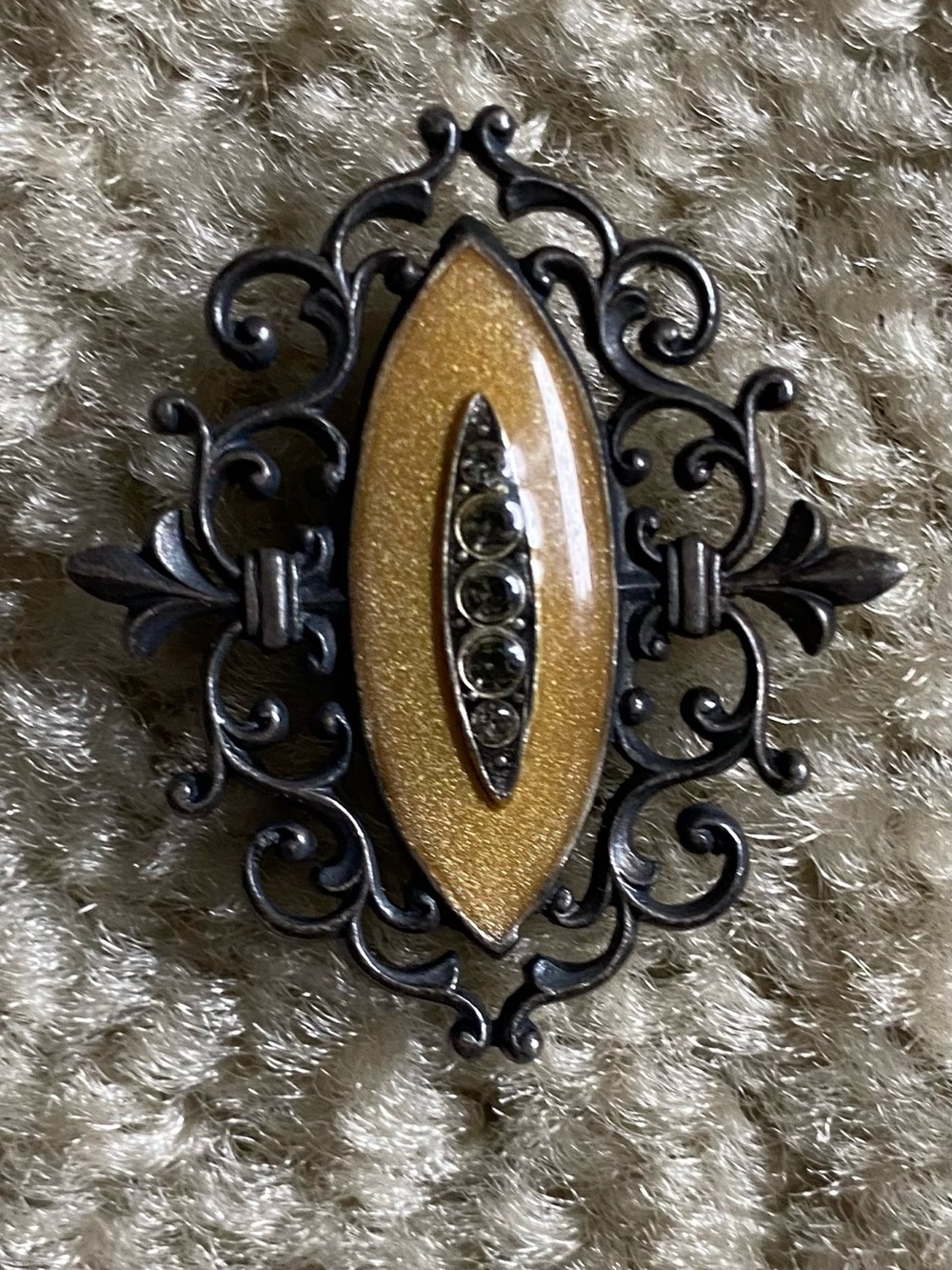 Vintage Catherine popesco France brooch